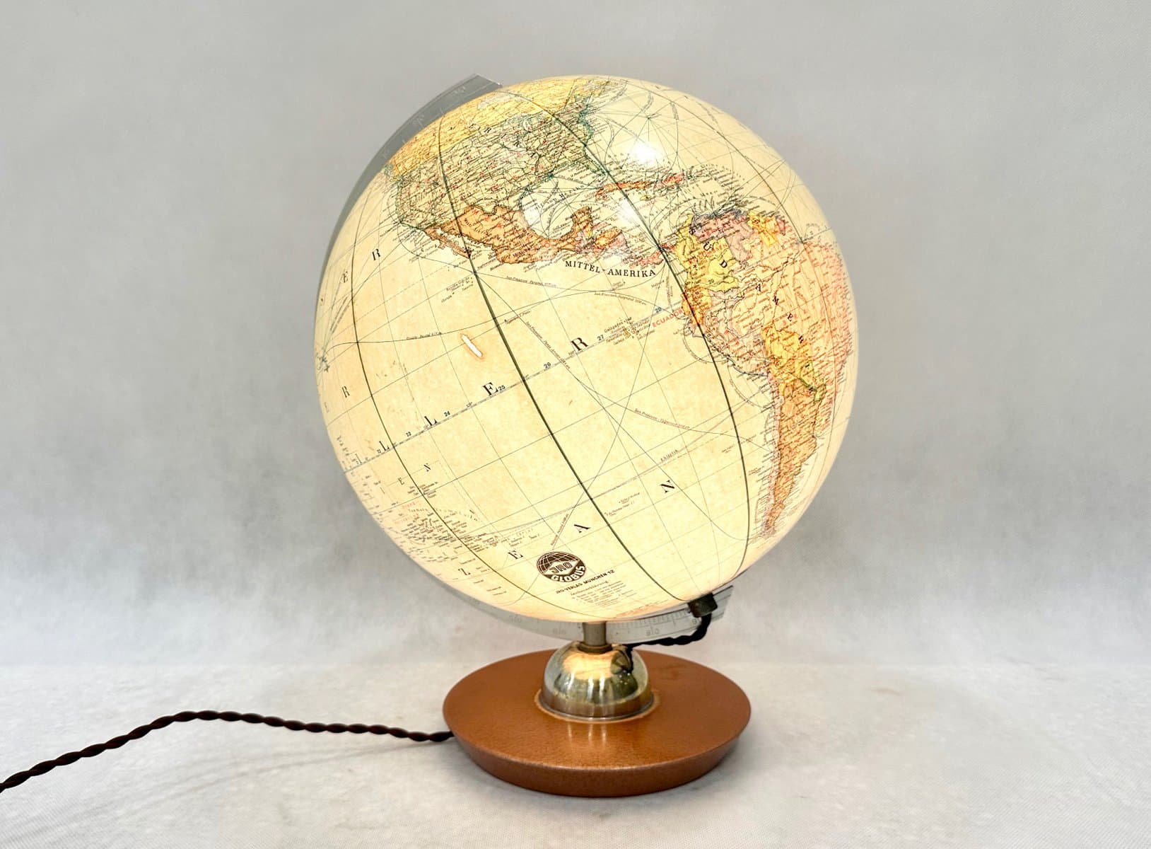 Lampa stołowa Globe, beżowy, szkło, metal, drewno, JRO Verlag, Niemcy, lata 50. - 155542