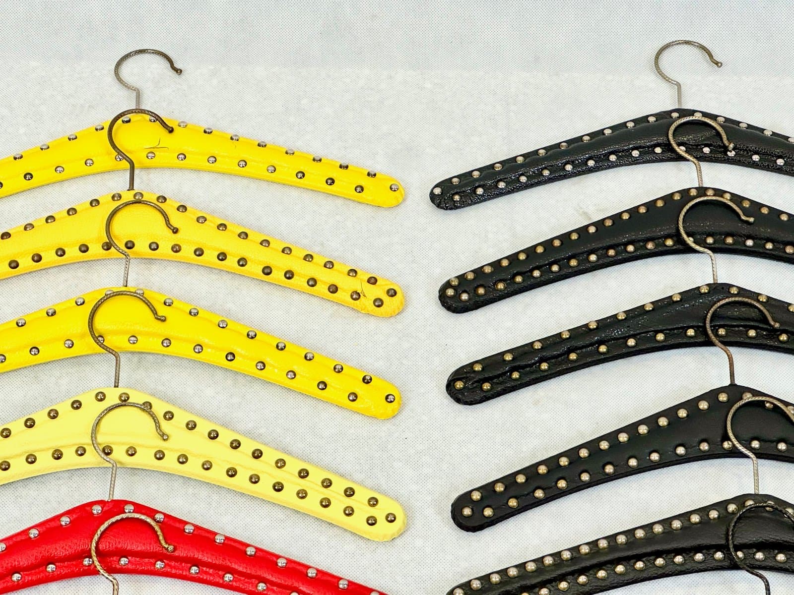 Zestaw wieszaków ubraniowych, multikolor, drewno, metal, Niemcy, lata 60. - 155552