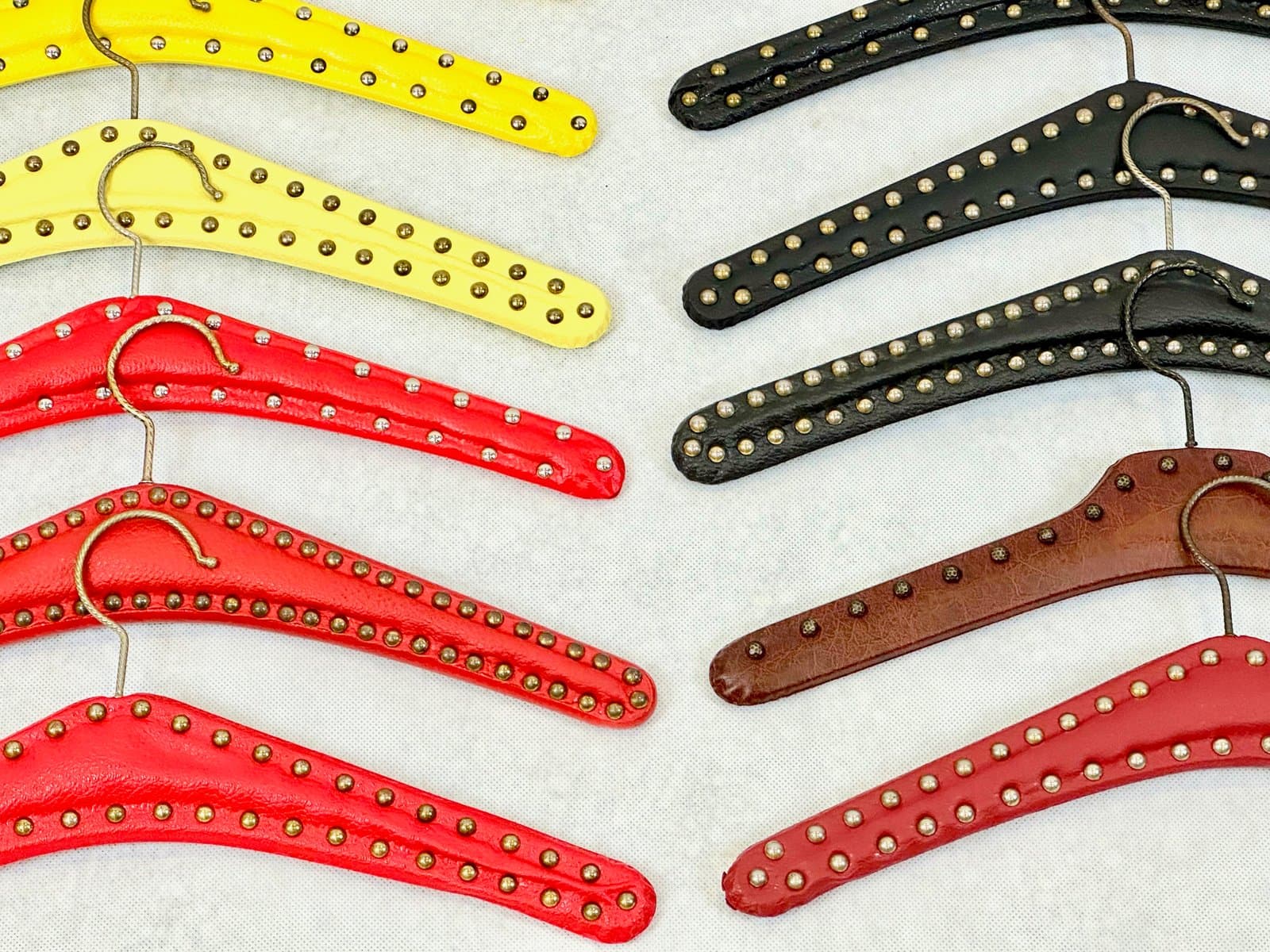 Zestaw wieszaków ubraniowych, multikolor, drewno, metal, Niemcy, lata 60. - 155553