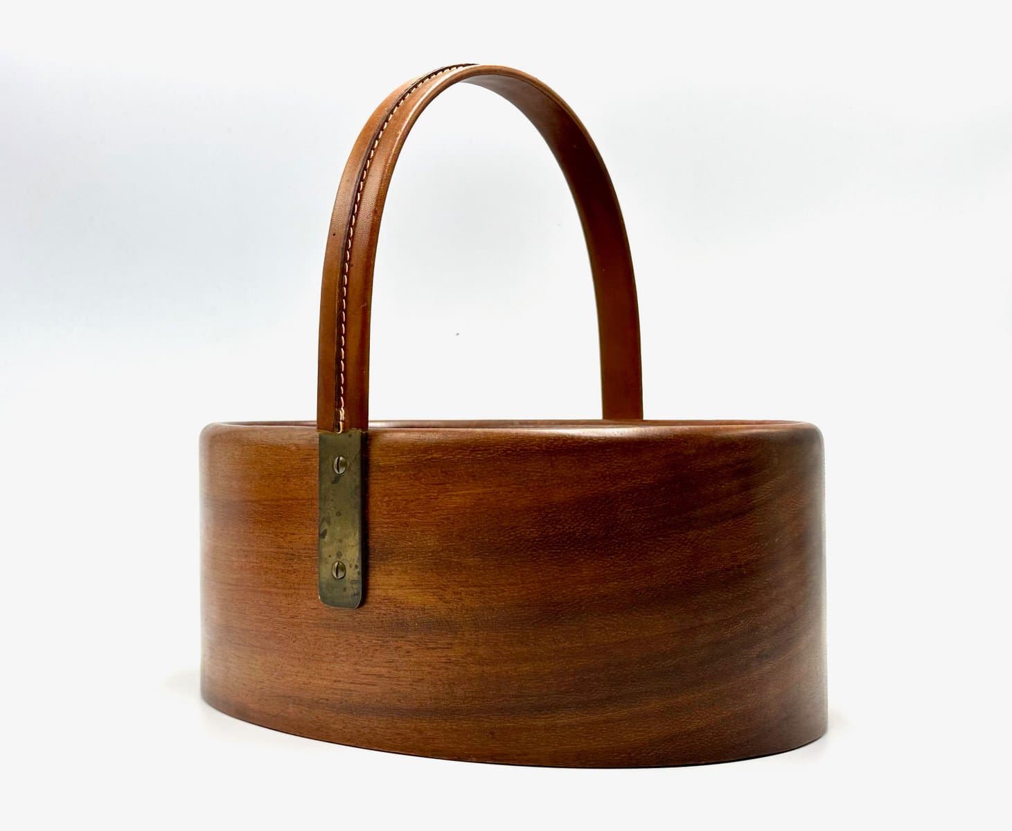 Kosz, brązowy ciemny, teak skóra, proj. C. Auböck, Austria, lata 50. - 155748