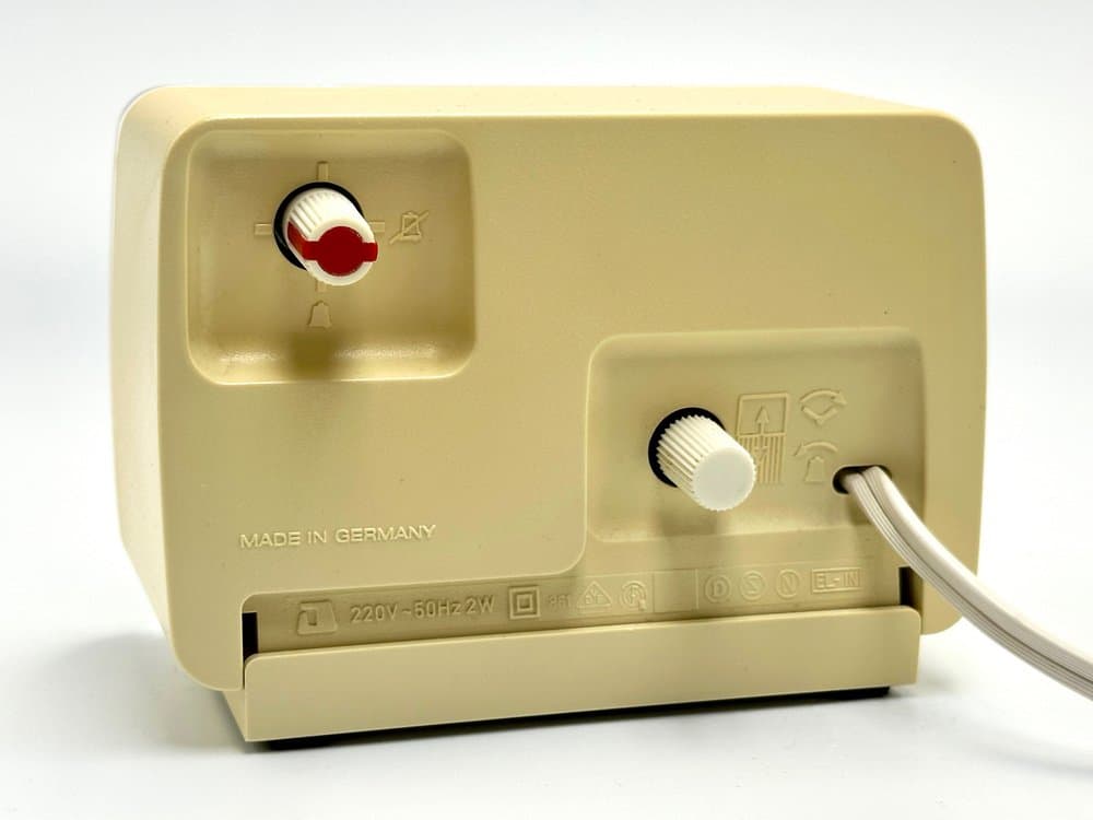 Zegar stołowy Minetto Repeat, plastik kość słoniowa, Niemcy, lata 80. - 155773