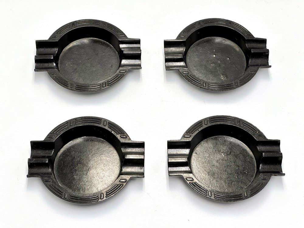 Zestaw pięciu popielniczek Card Suits, czarny, bakelit, Polska, lata 50. - 155987