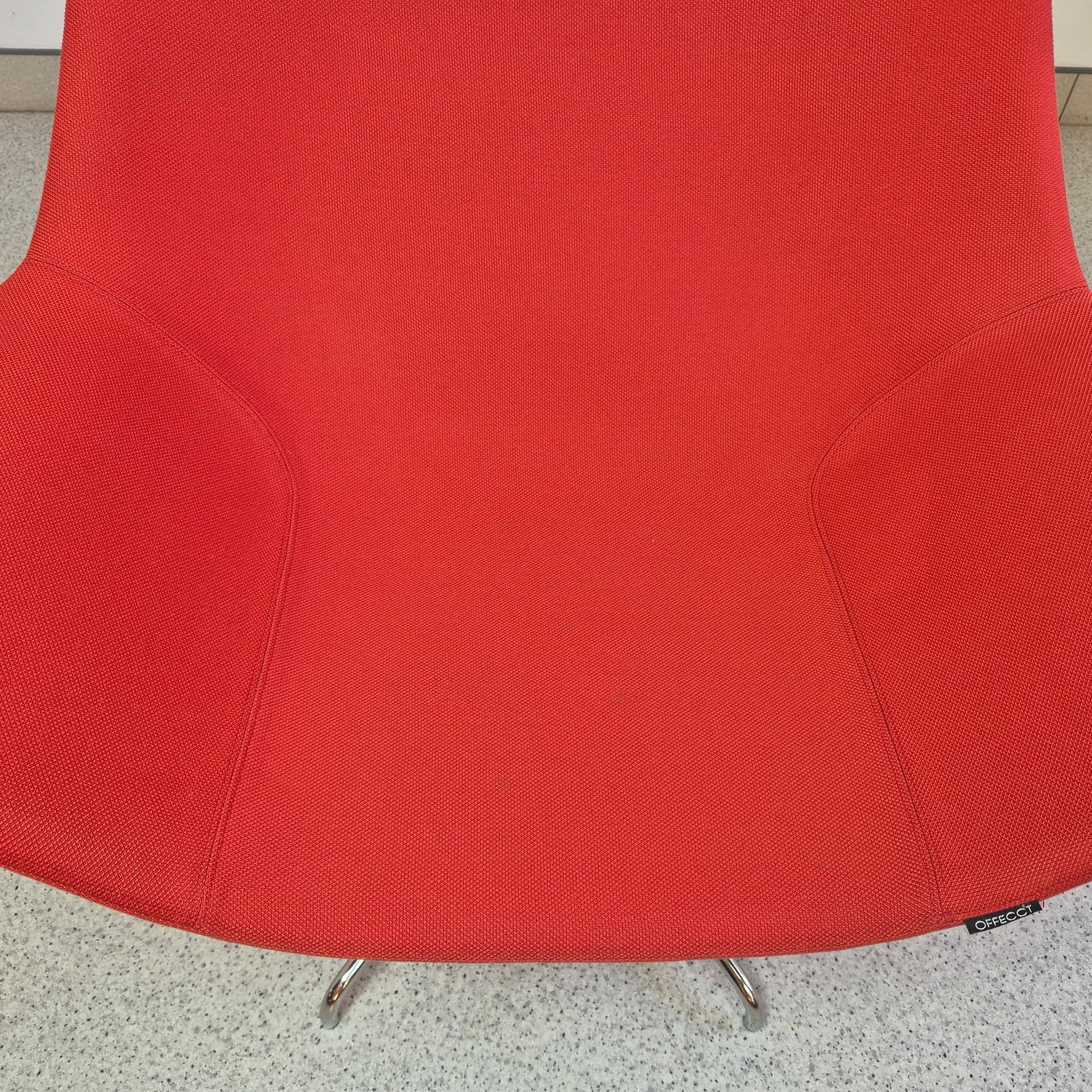 Swivel armchair Oyster, red, by M. Sodeau, Offecct, Sweden, 21st c. - 142666