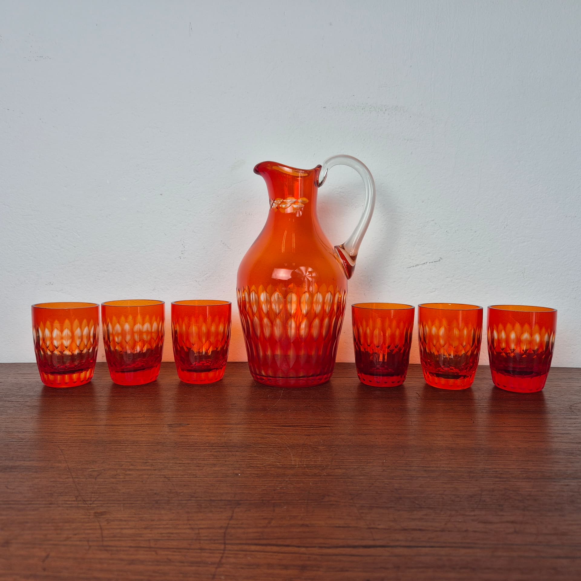 Zestaw do serwowania napojów art déco, szkło pomarańczowy, Czechosłowacja, lata 50. - 142671