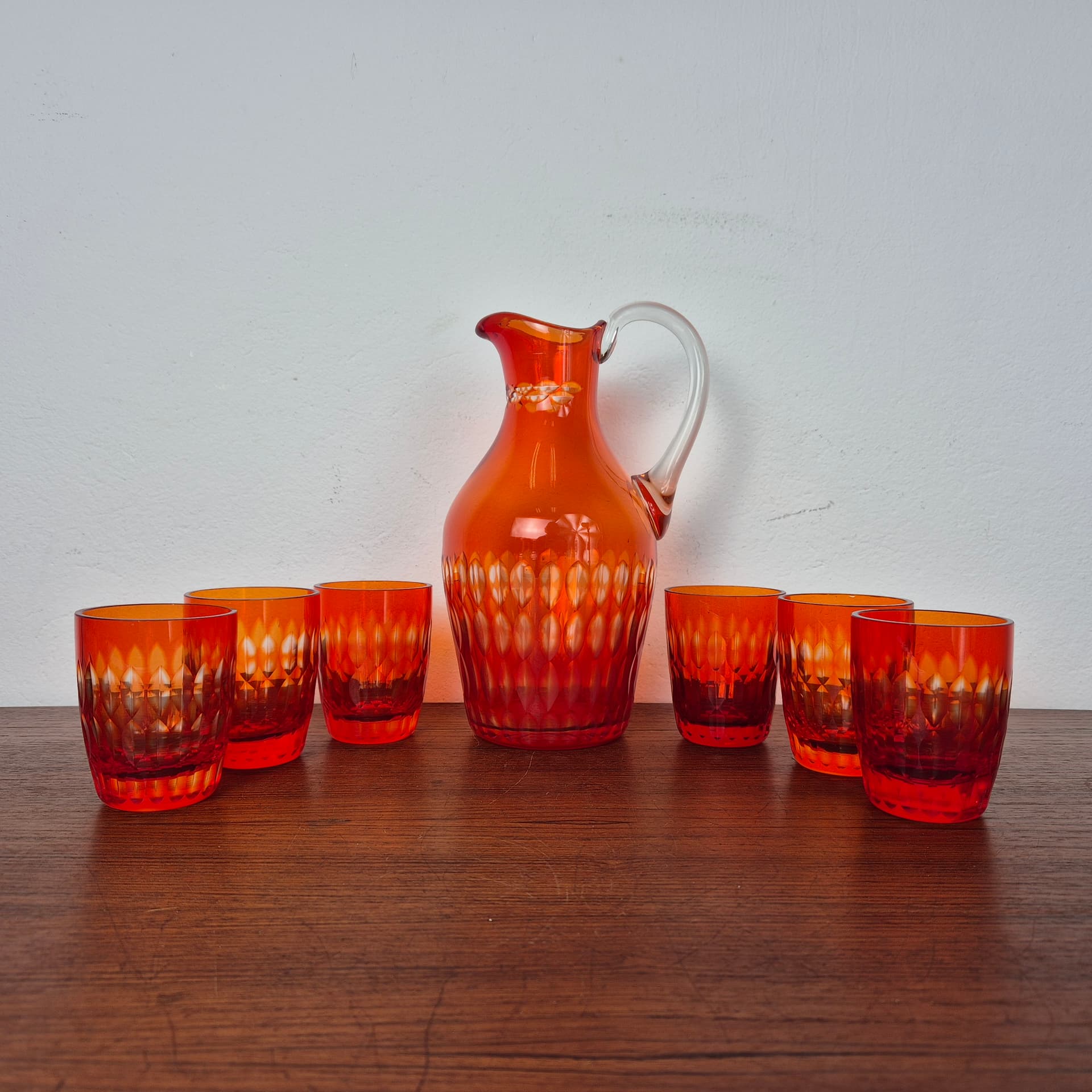 Zestaw do serwowania napojów art déco, szkło pomarańczowy, Czechosłowacja, lata 50. - 142672