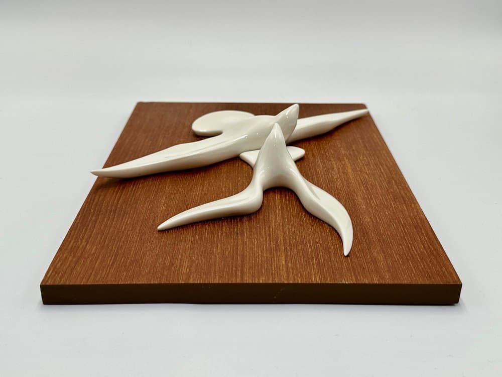 Dekoracja ścienna, mid-century, porcelana biała, teak brązowy, Niemcy, lata 60. - 156456