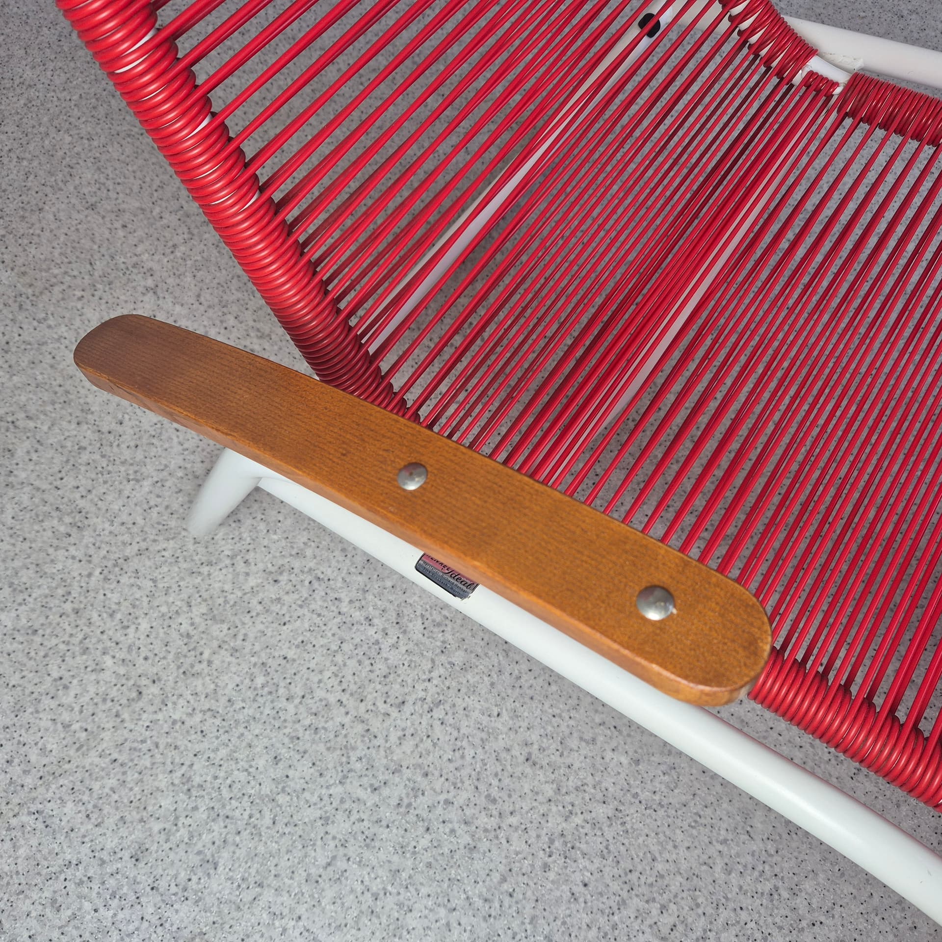 Sun lounger Spaghetti, white steel, red plastic, Germany, 1960s. - 142738