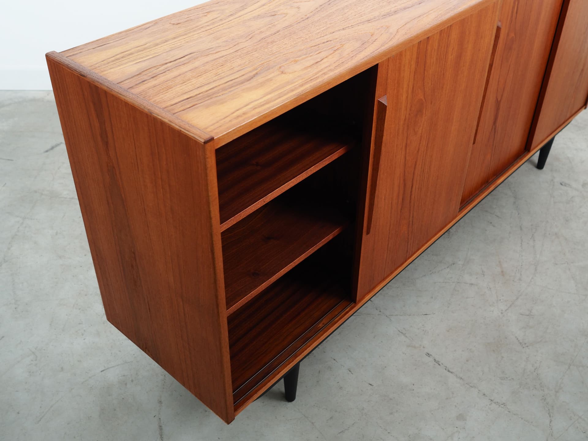 Sideboard, orange teak, Denmark, 1970s. - 76370