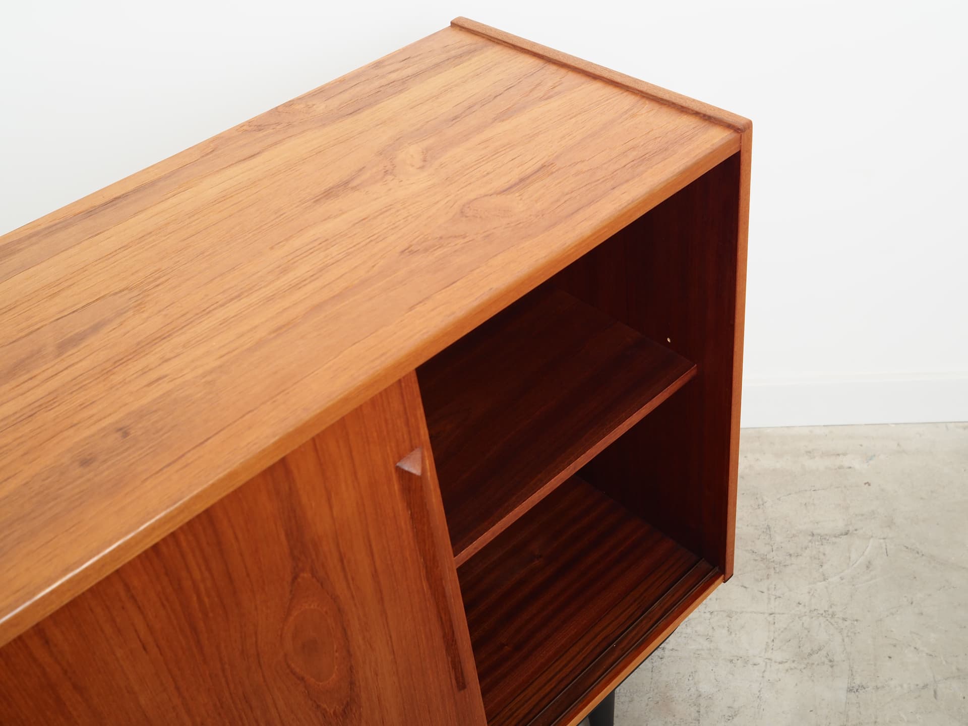 Sideboard, orange teak, Denmark, 1970s. - 76369