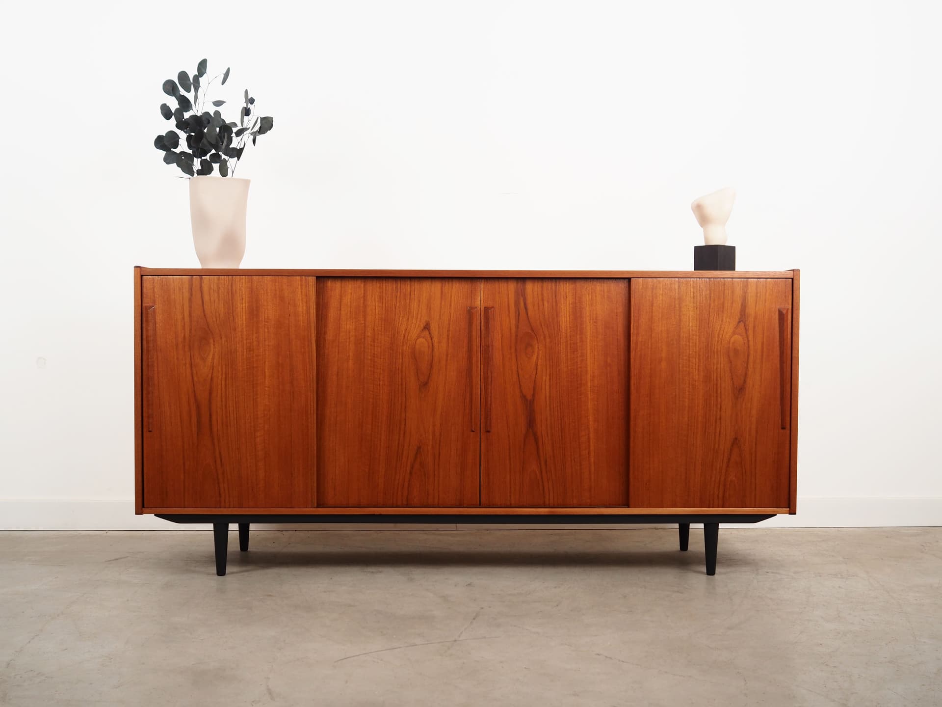 Sideboard, orange teak, Denmark, 1970s. - 76367