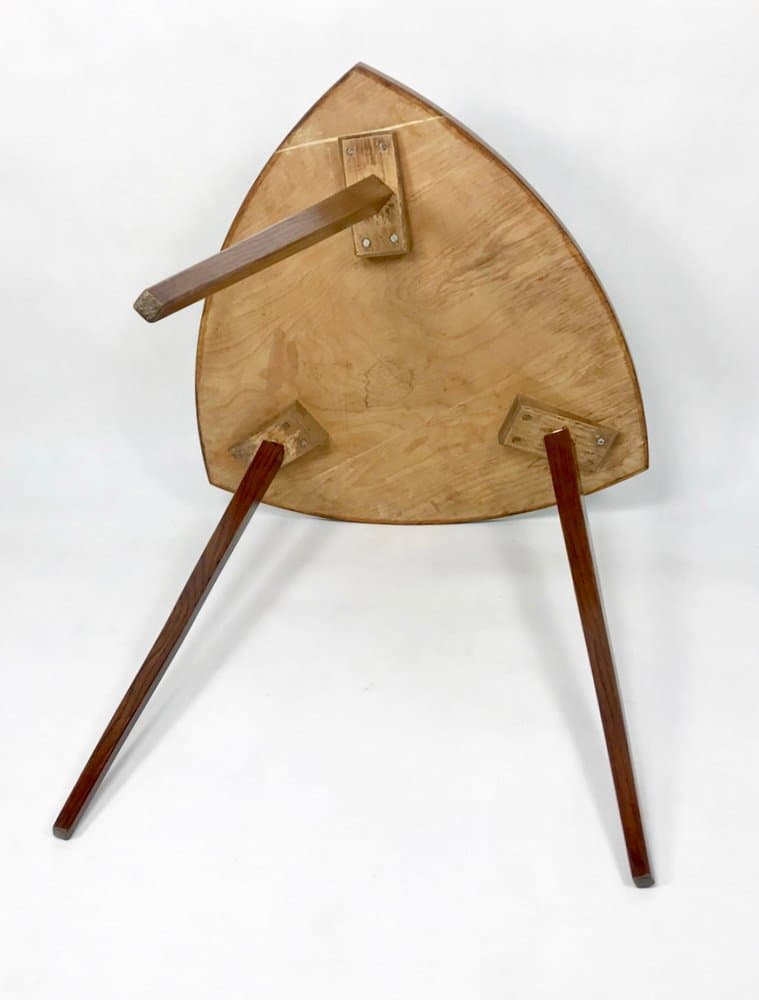 Stolik kawowy trójkątny, niebieski, dąb, Czechy, lata 50. - 157059