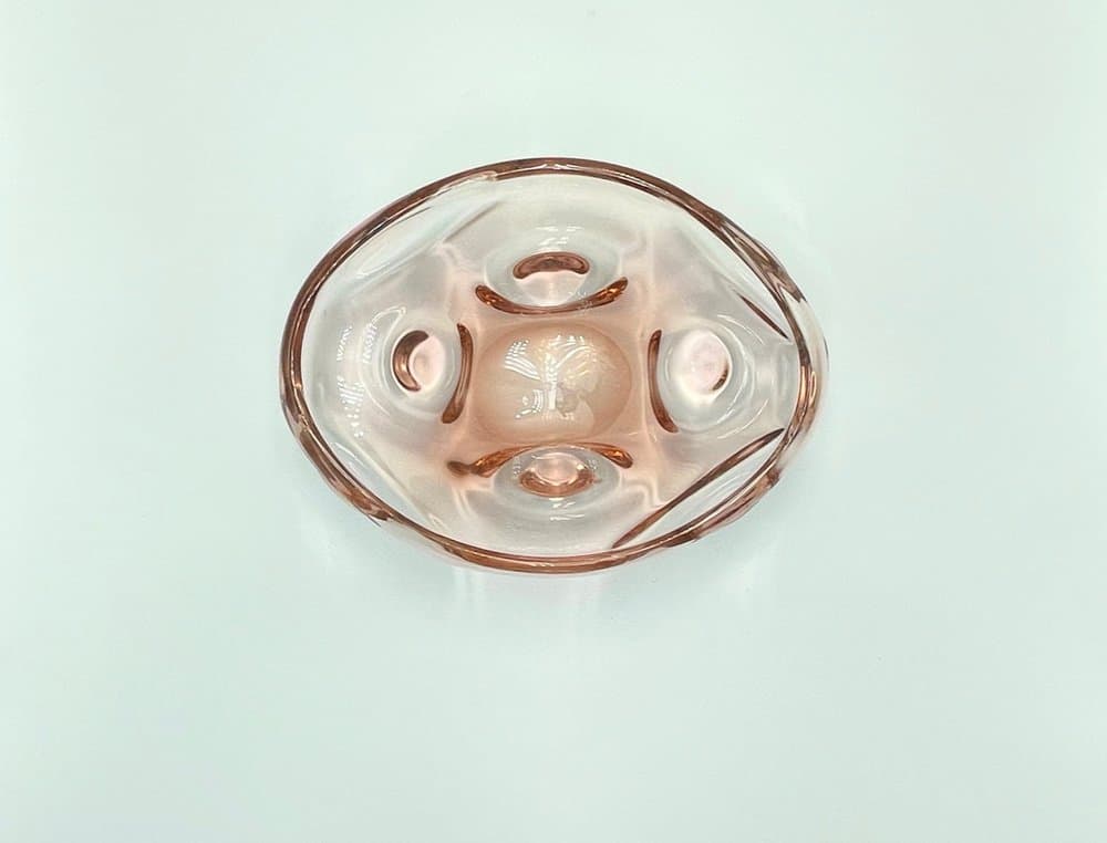 Decorative bowl, pink glass, Czech Republic, 1960s. - 157071