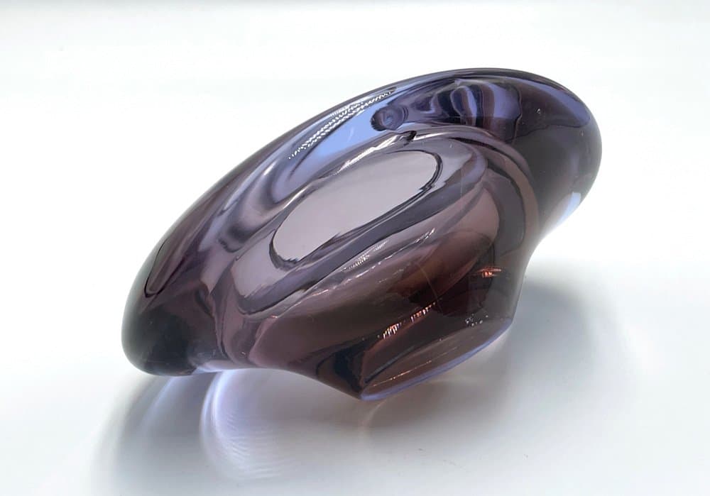 Popielniczka, ametystowy fiolet, szkło, Czechy, lata 60. - 157081