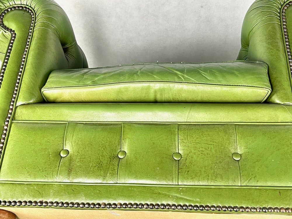 Fotel Chesterfield, zielony, skóra, Francja, lata 70. - 157157