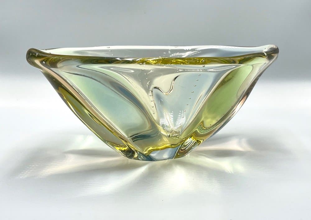 Bowl Pizzicato, green, glass, by H. Machovska, Czech Republic, 1960s. - 157176