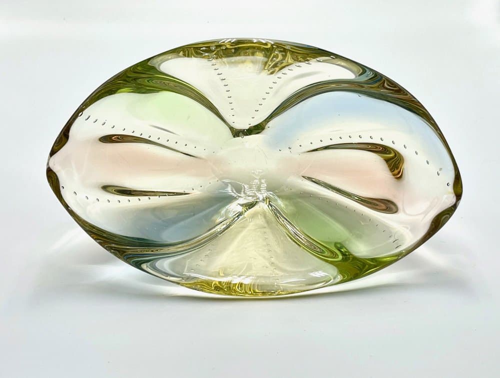Bowl Pizzicato, green, glass, by H. Machovska, Czech Republic, 1960s. - 157177