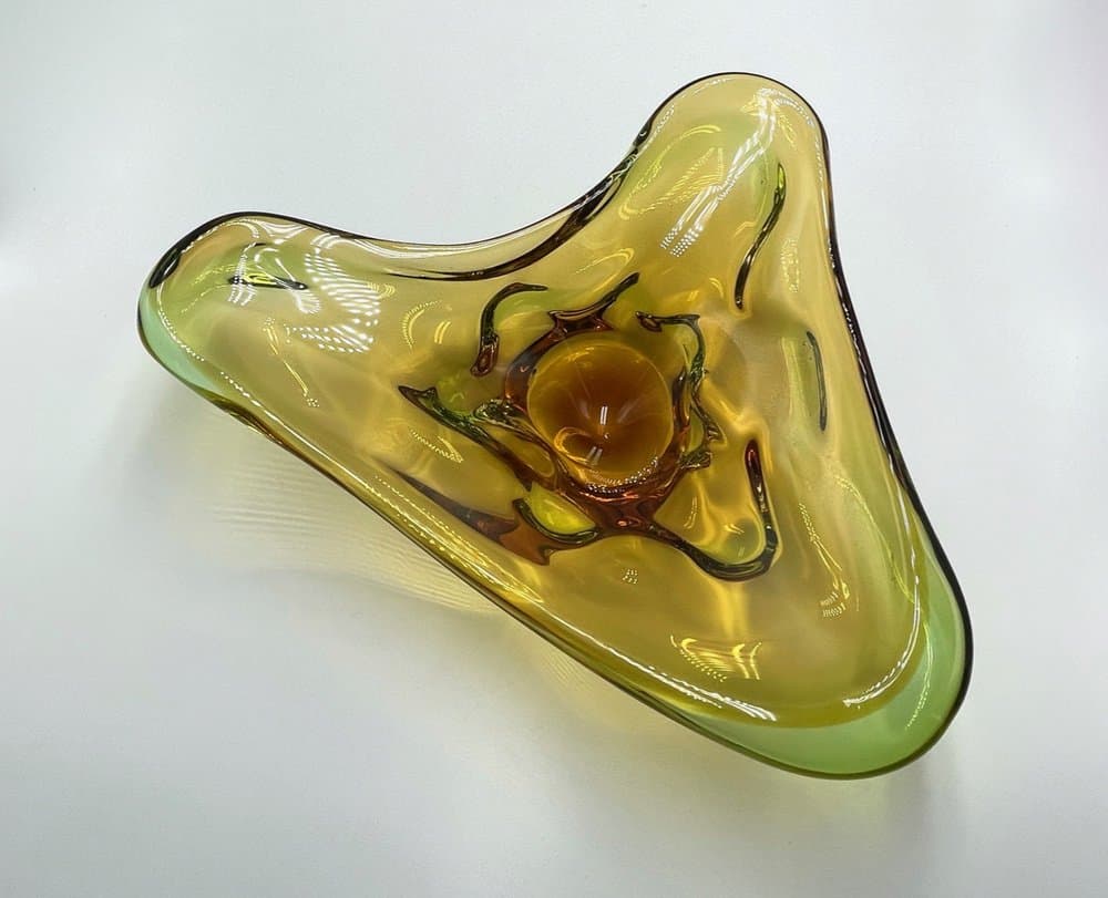 Art glass bowl, golden glass, by F. Zemek, Czech Republic, 1960s. - 157189