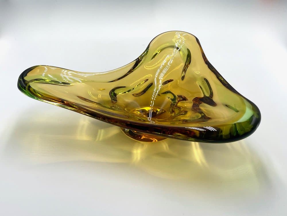 Art glass bowl, golden glass, by F. Zemek, Czech Republic, 1960s. - 157190