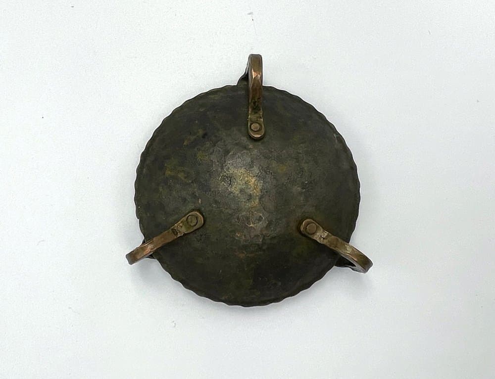 Popielniczka brutalistyczna, miedź młotkowana, lata 70. - 157237