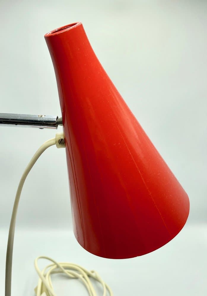 Lampa stołowa, czerwony, stal, proj. J. Hurka, Czechy, lata 70. - 157395