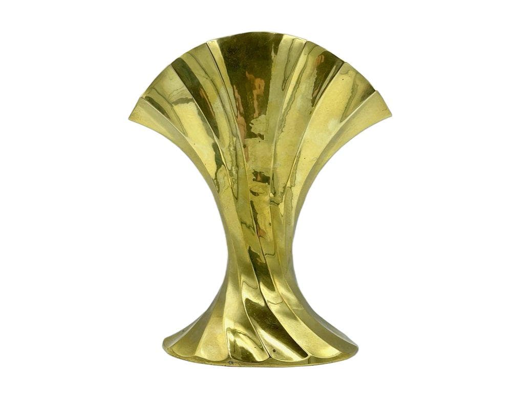 Vase Shell, golden brass, Germany, 1960s.