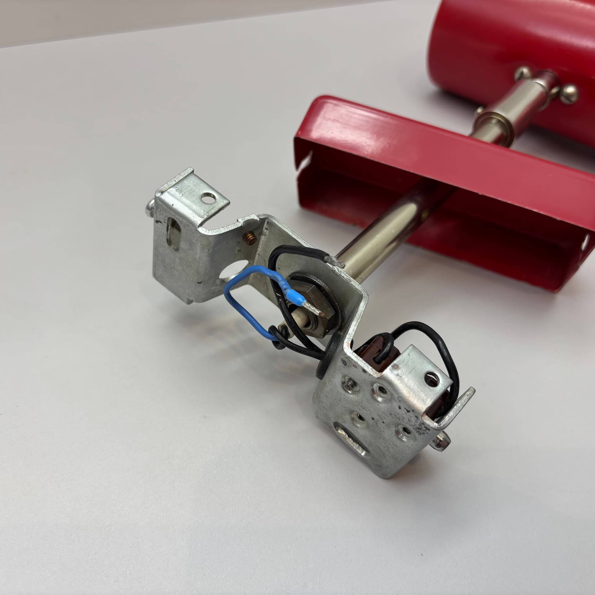 Wall sconce, red, aluminum, Germany, 1970s. - 143435