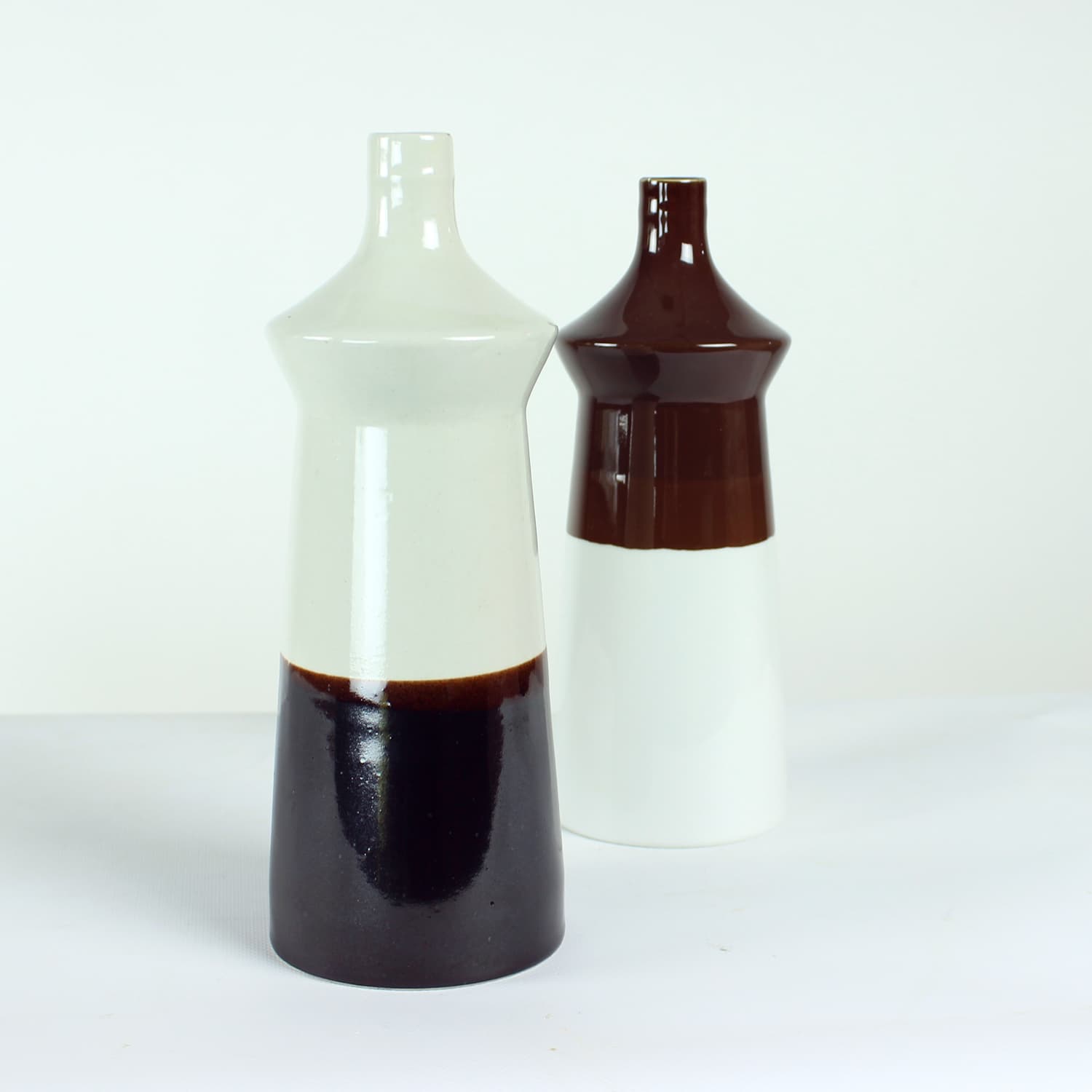 Para wazonów, ceramika biała brązowa, Jamberk, Czechosłowacja, lata 60. - 144194