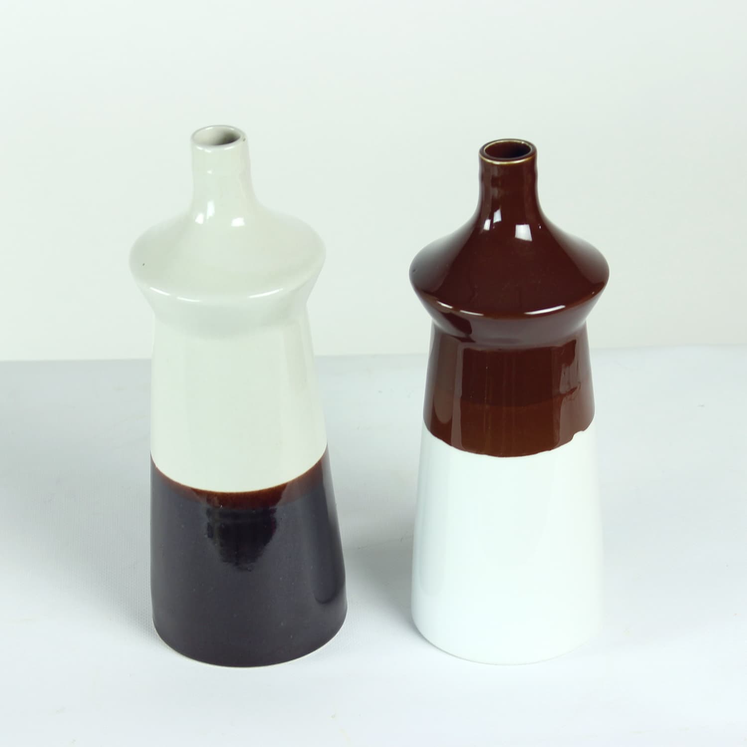 Para wazonów, ceramika biała brązowa, Jamberk, Czechosłowacja, lata 60. - 144191