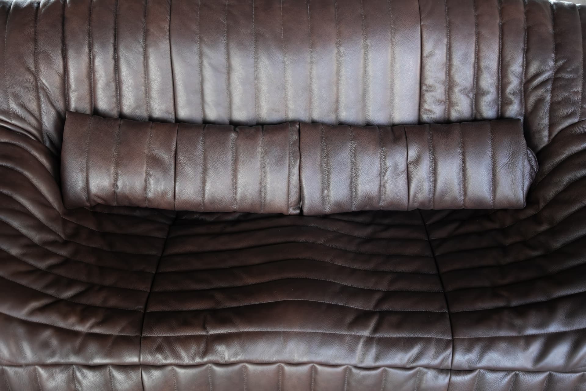 Dwuosobowa sofa Sandra, ciemnobrązowa, proj. A. Hiéronimus, Ligne Roset, lata 70. - 144224