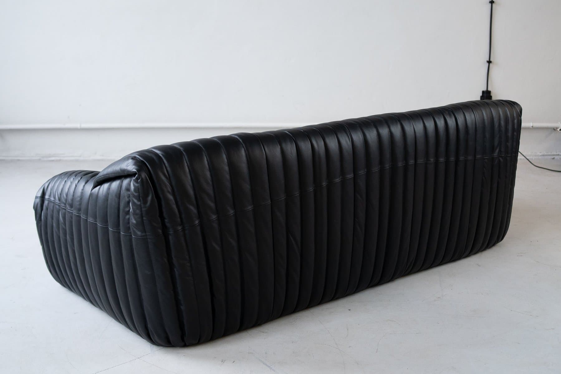 Dwuosobowa sofa Sandra, czarna, proj. A. Hiéronimus, Ligne Roset, lata 70. - 157697