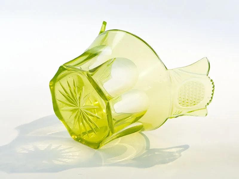 Jardiniere Biedermeier, yellow uranium glass, Austria, 19th c. - 9969