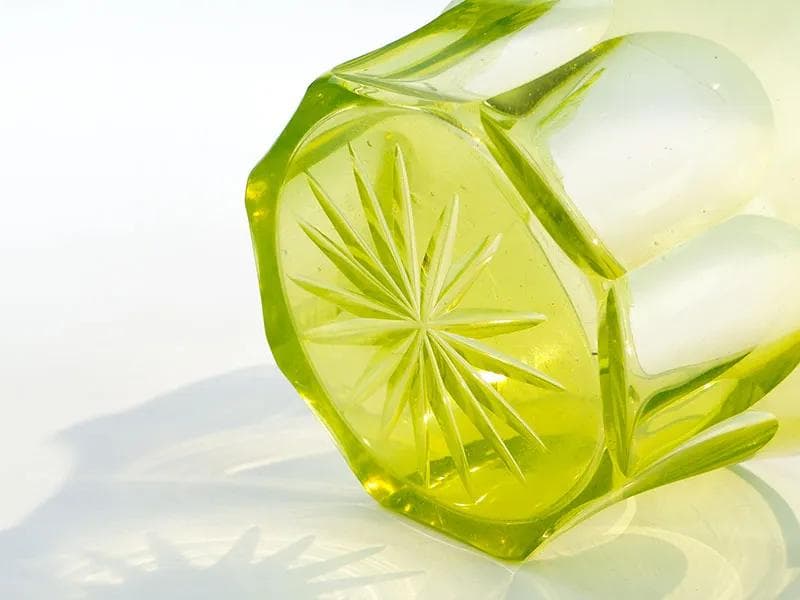 Jardiniere Biedermeier, yellow uranium glass, Austria, 19th c. - 9970