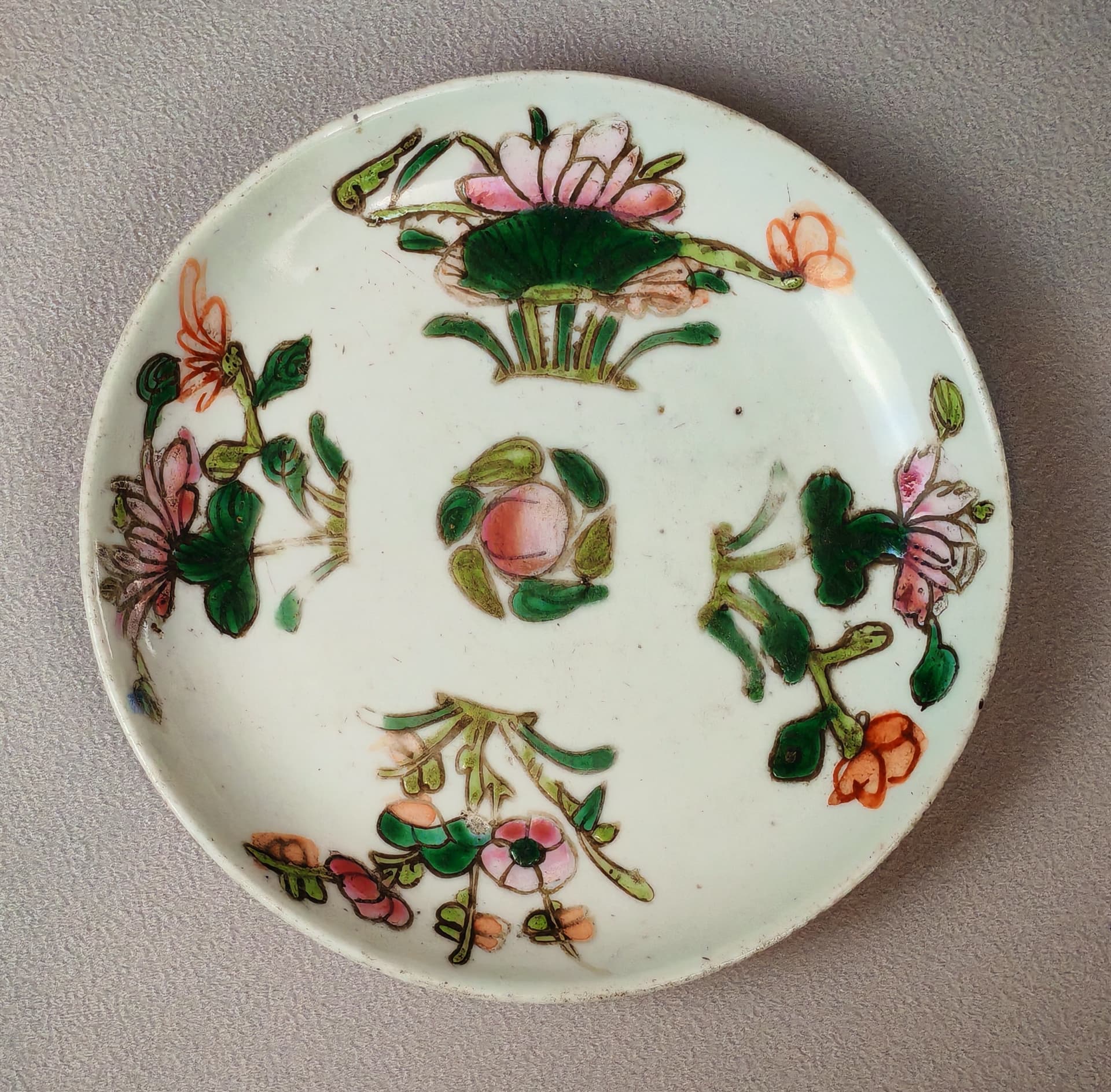 Zestaw talerzyków Famille Rose, multikolor, porcelana, Chiny, XIX w. - 147096