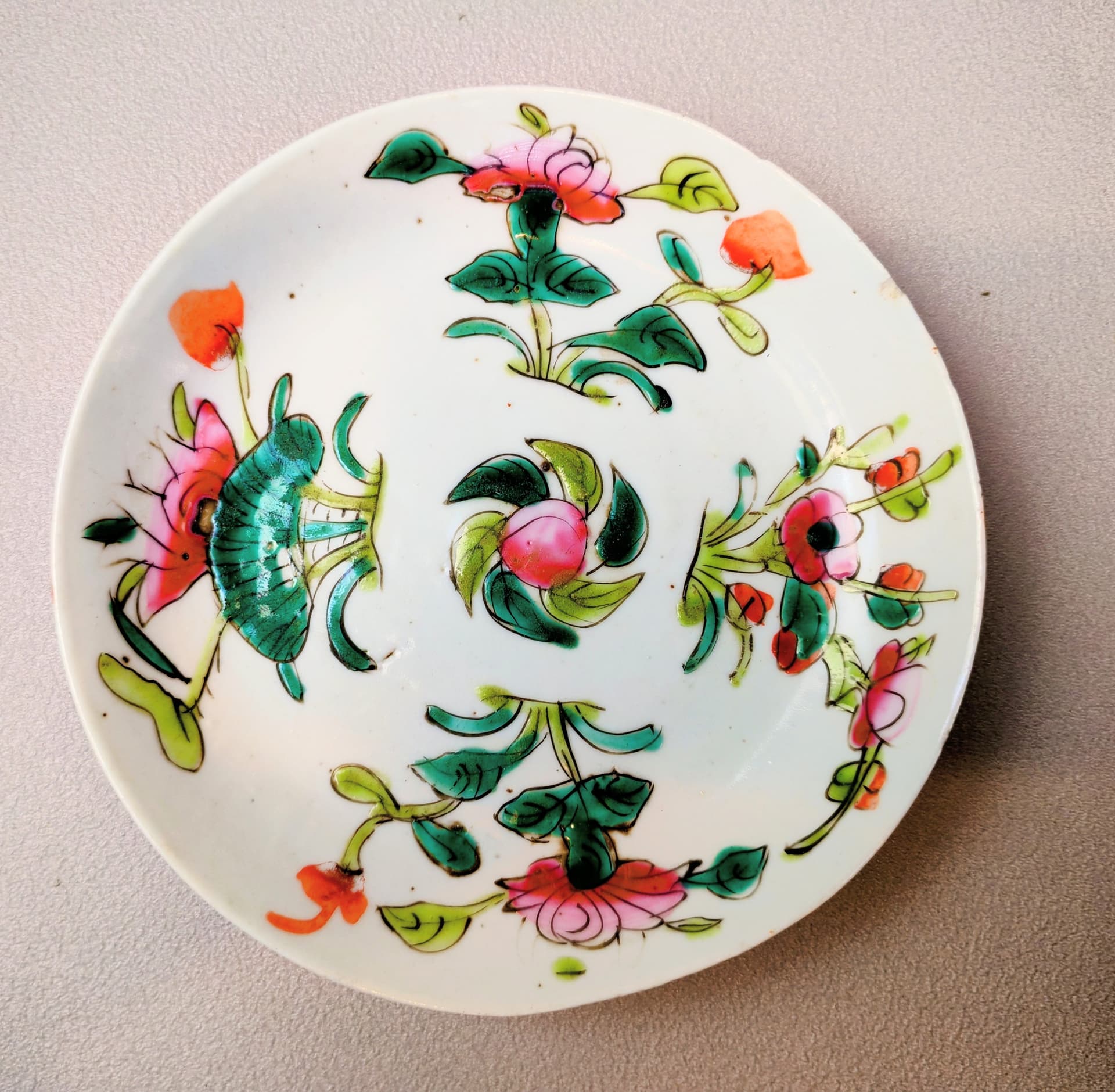 Zestaw talerzyków Famille Rose, multikolor, porcelana, Chiny, XIX w. - 147093