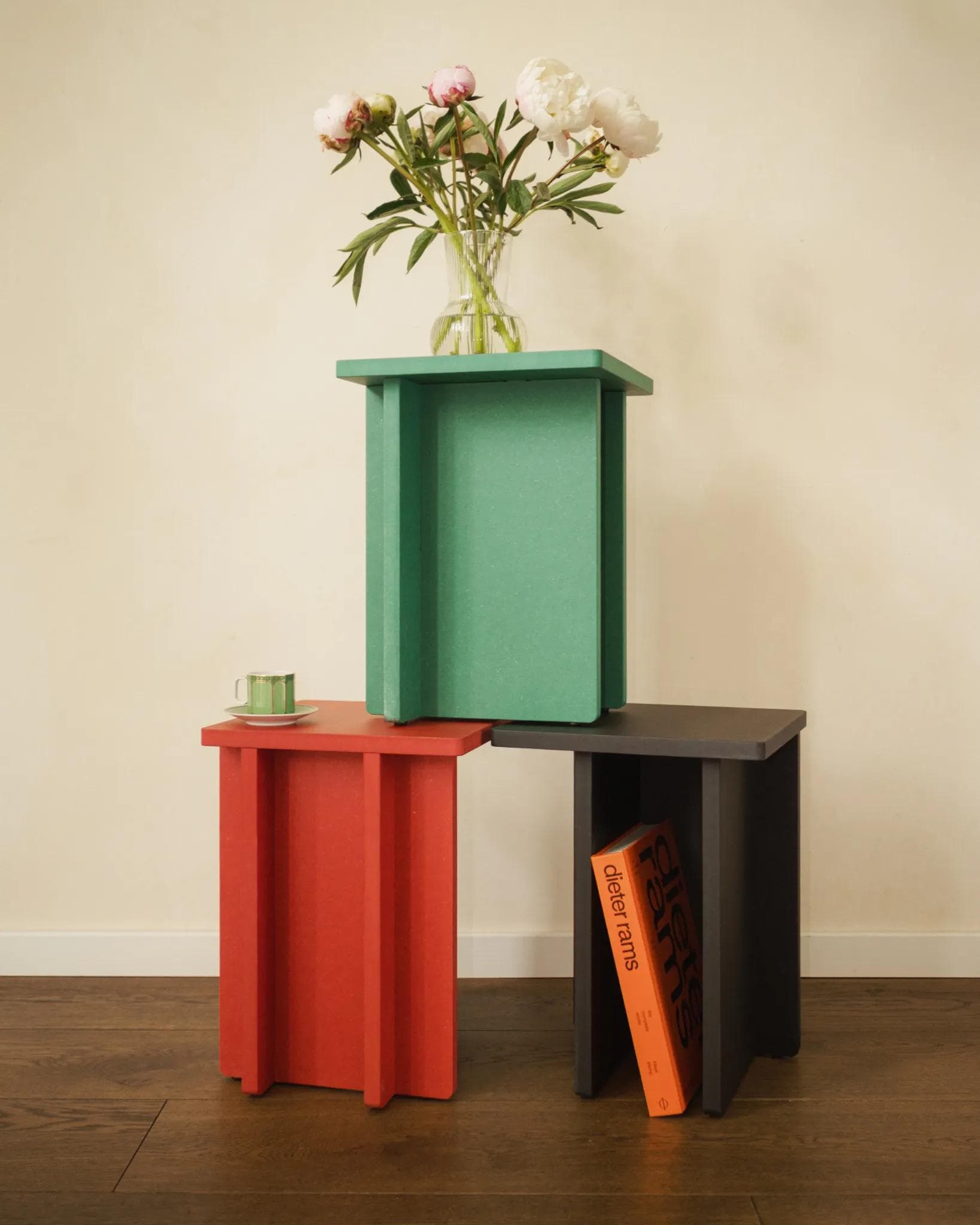 Stolik pomocniczy Kyo, czerwony, Feum - 147360