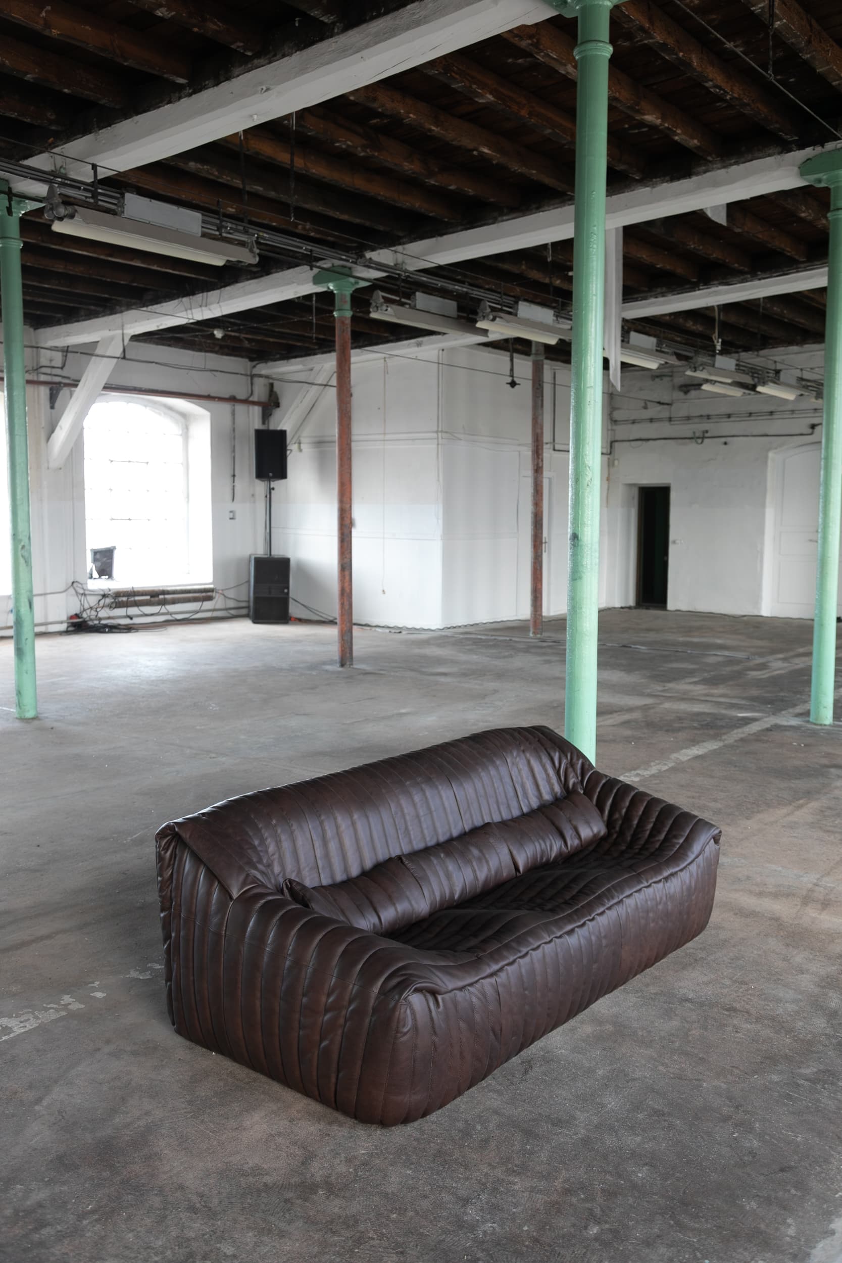 Dwuosobowa sofa Sandra, brązowa, proj. A. Hiéronimus, Ligne Roset, lata 70. - 157719