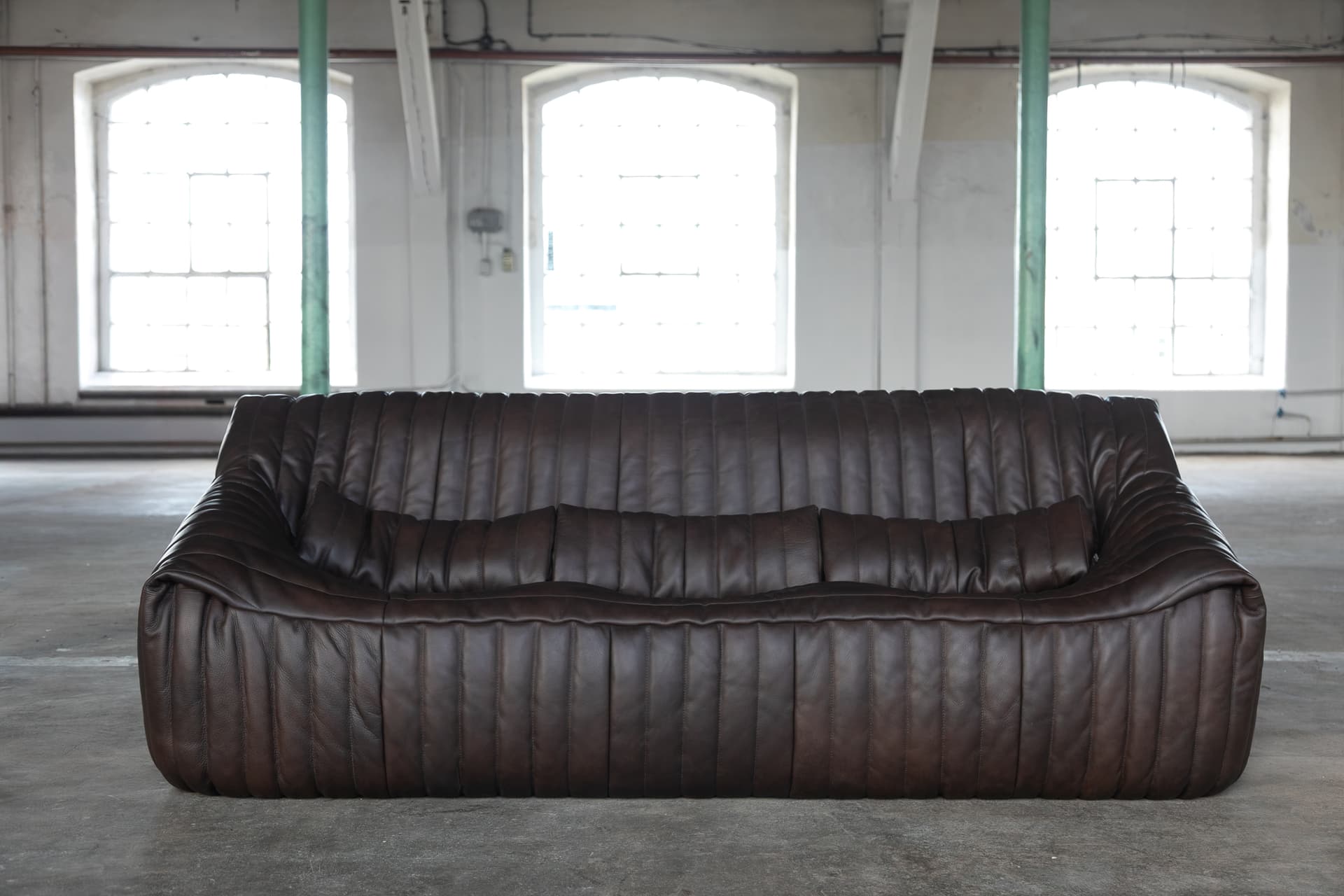 Dwuosobowa sofa Sandra, brązowa, proj. A. Hiéronimus, Ligne Roset, lata 70. - 157711