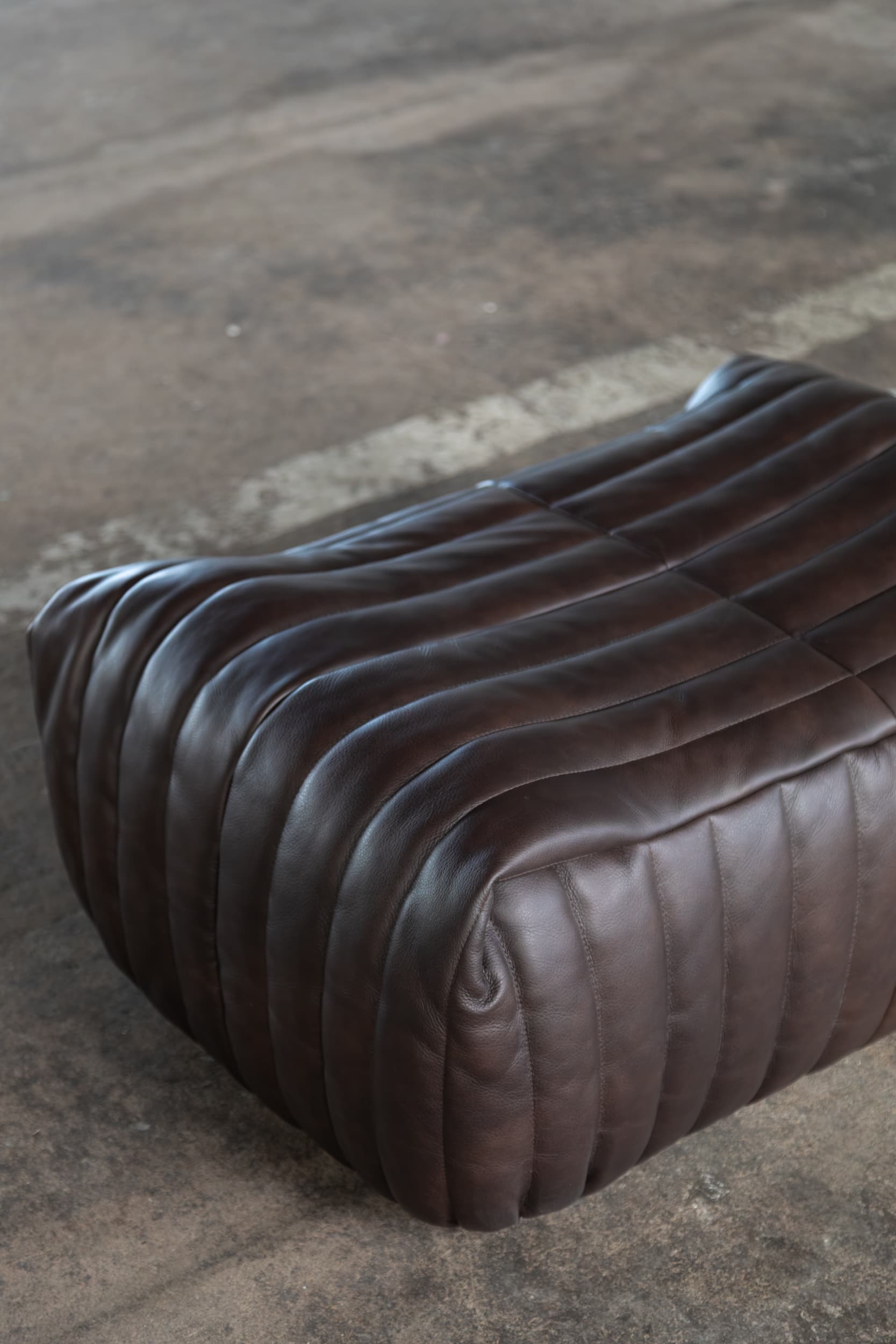 Podnóżek Sandra, brązowy, proj. A. Hiéronimus, Ligne Roset, lata 70. - 157783