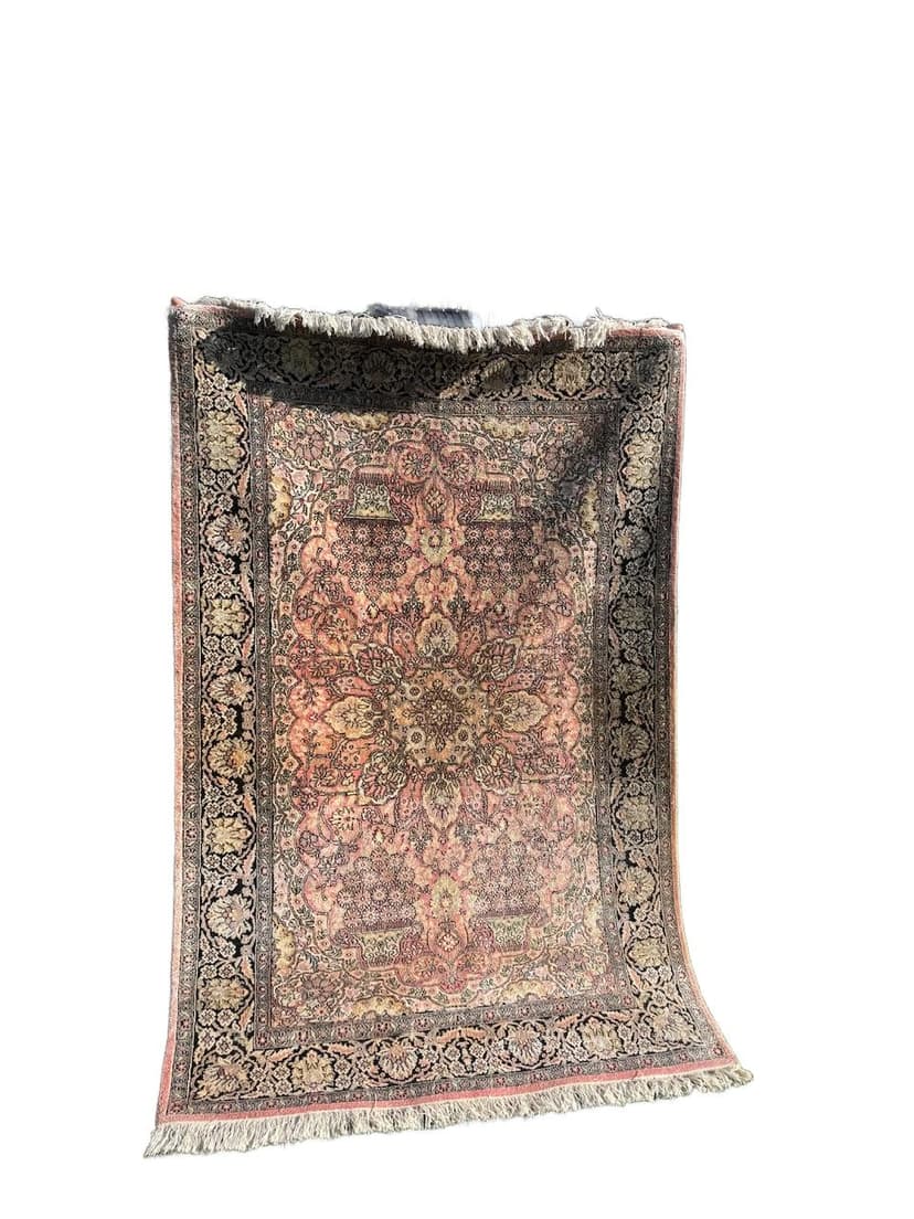 Rug Ghoum, 200x125 cm, multicolor silk, India, 1990s.