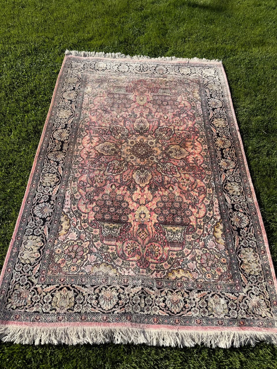 Rug Ghoum, 200x125 cm, multicolor silk, India, 1990s. - 157892