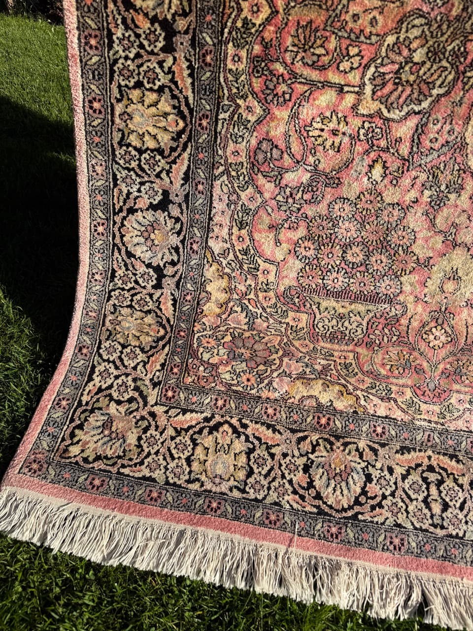 Rug Ghoum, 200x125 cm, multicolor silk, India, 1990s. - 157886