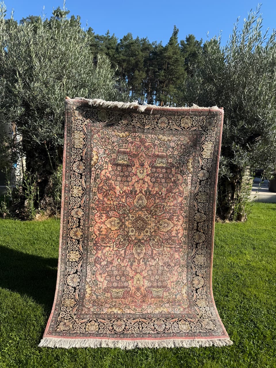 Rug Ghoum, 200x125 cm, multicolor silk, India, 1990s. - 157888