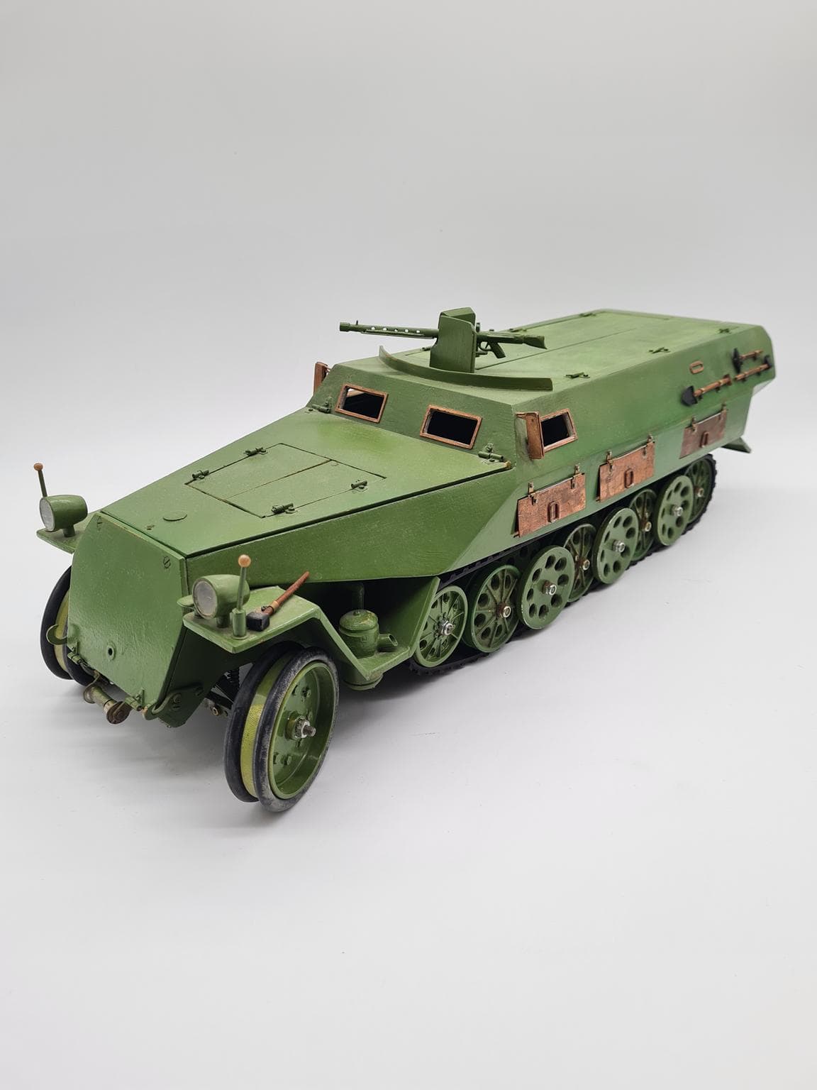 Model Sd.Kfz. 251, zielony, sklejka drewno metal miedź, Niemcy, lata 70. - 158050