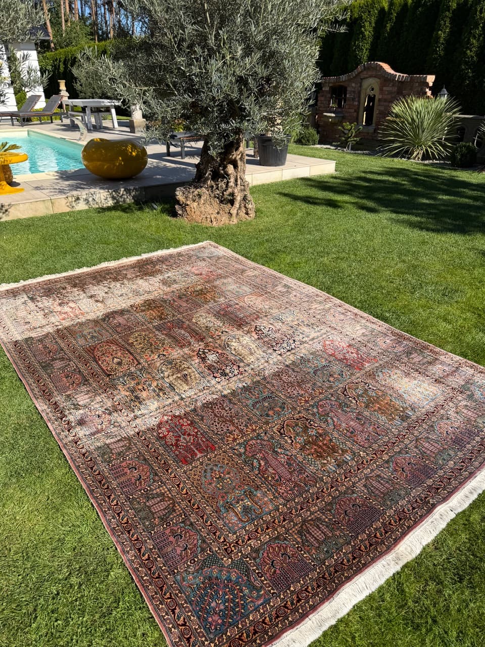 Carpet Ghoum/Qom 325x215 cm, ivory white silk, India, 1990s. - 158088