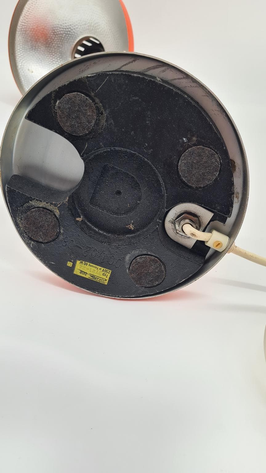 Table lamp, red metal, Aka Leuchten, Germany, 1970s. - 158229