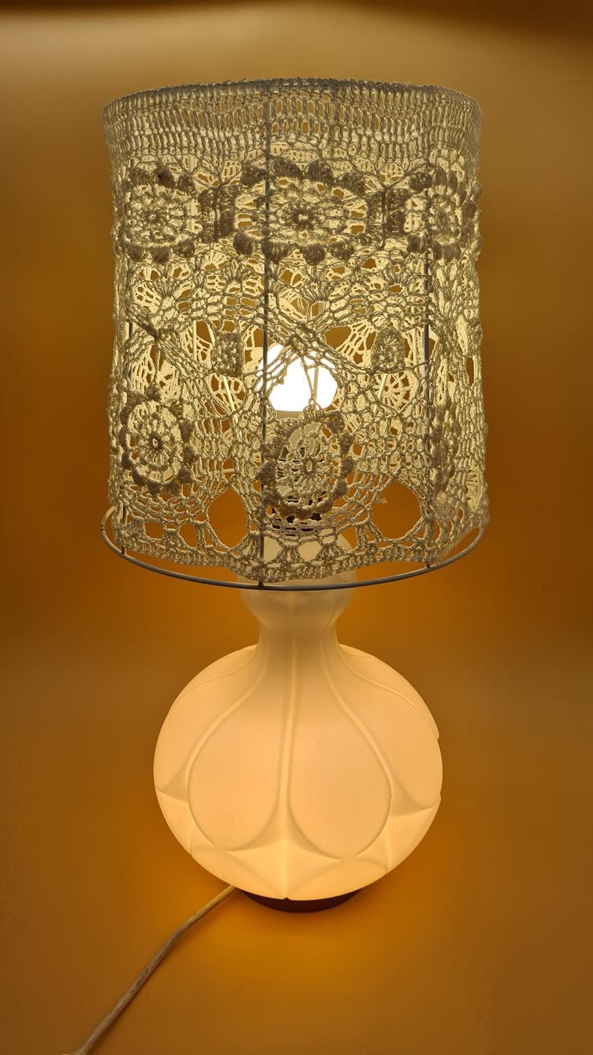 Lampa stołowa, ivory white szkło, Peill & Putzler, Niemcy, lata 60. - 158240