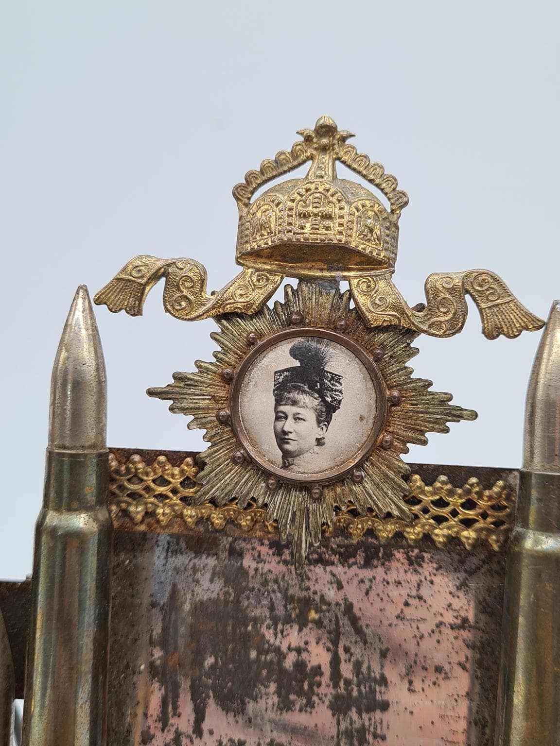 Photo frame trench art, golden brass, Germany, early 20th c. - 158283