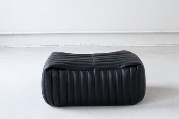 Dwuosobowa sofa z podnóżkiem Sandra, czarna, proj. A. Hiéronimus, Ligne Roset, lata 70. - 158305