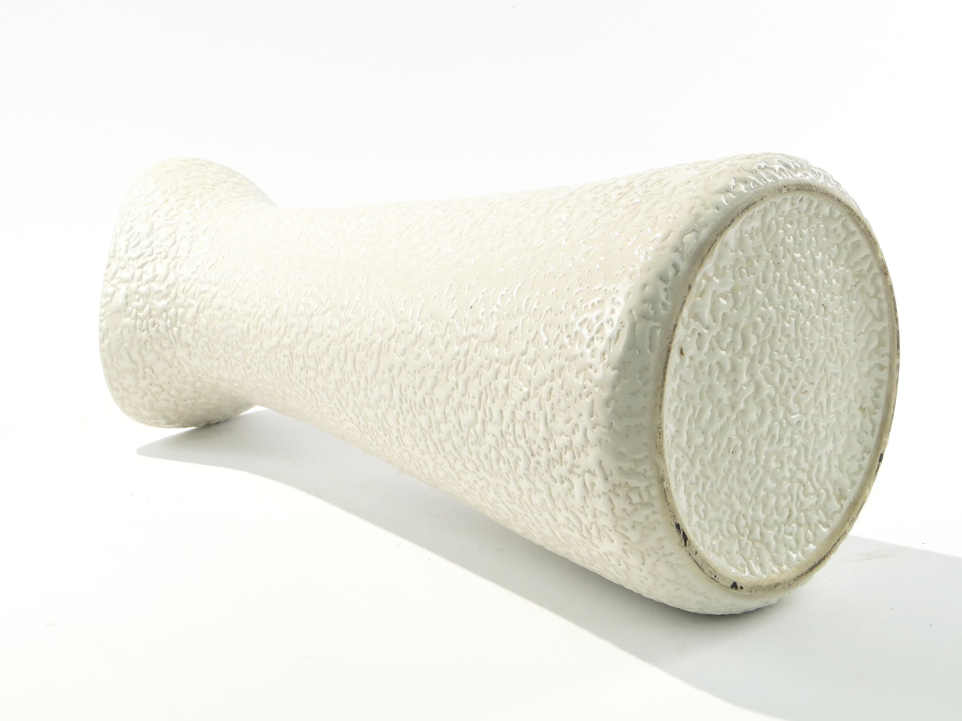 Wazon Noga Słonia, porcelit kość słoniowa, proj. W. Gołajewska, Polska, lata 60. - 158439