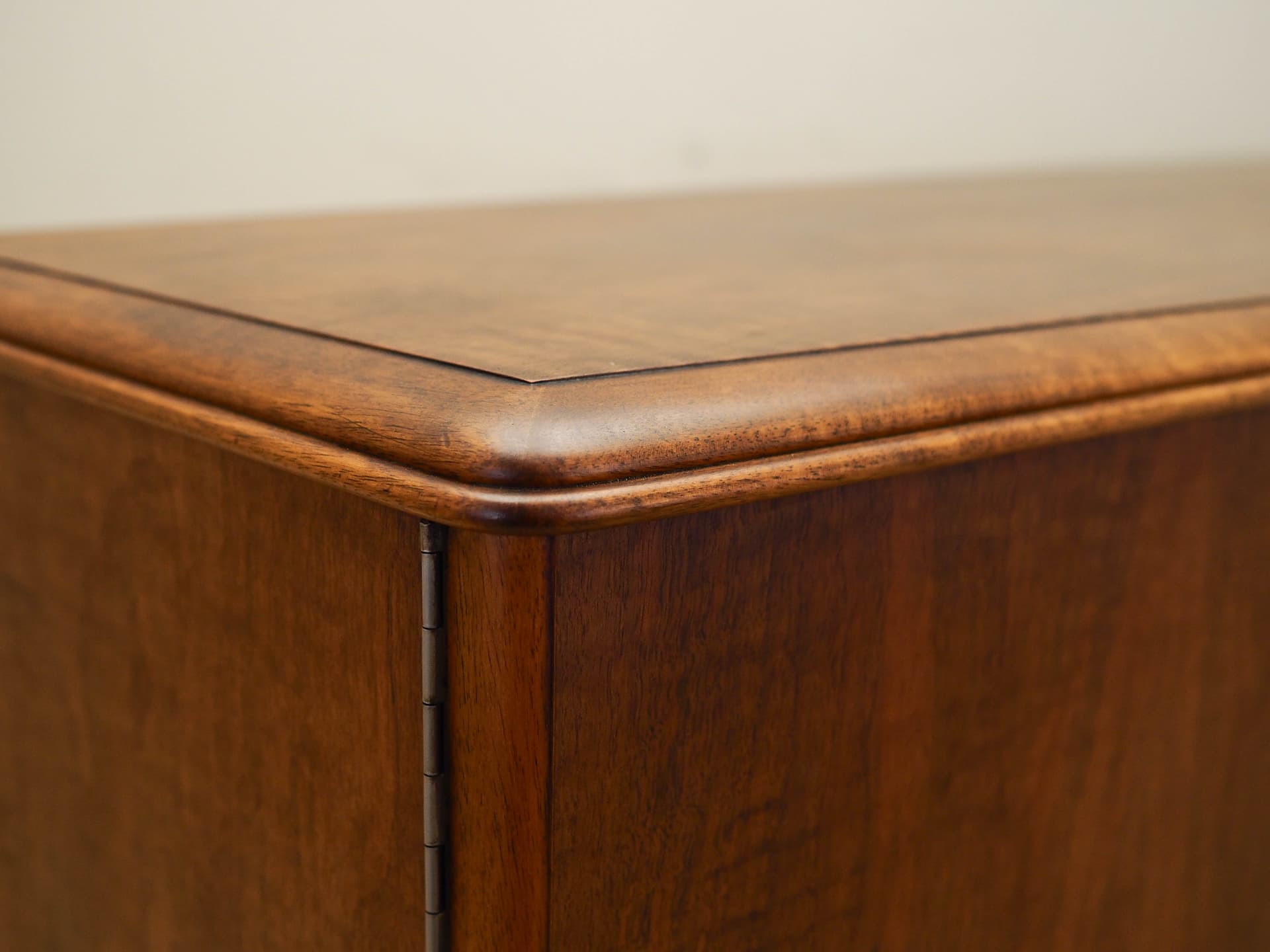 Kredens, orzech brązowy, Dania, lata 60. - 158592